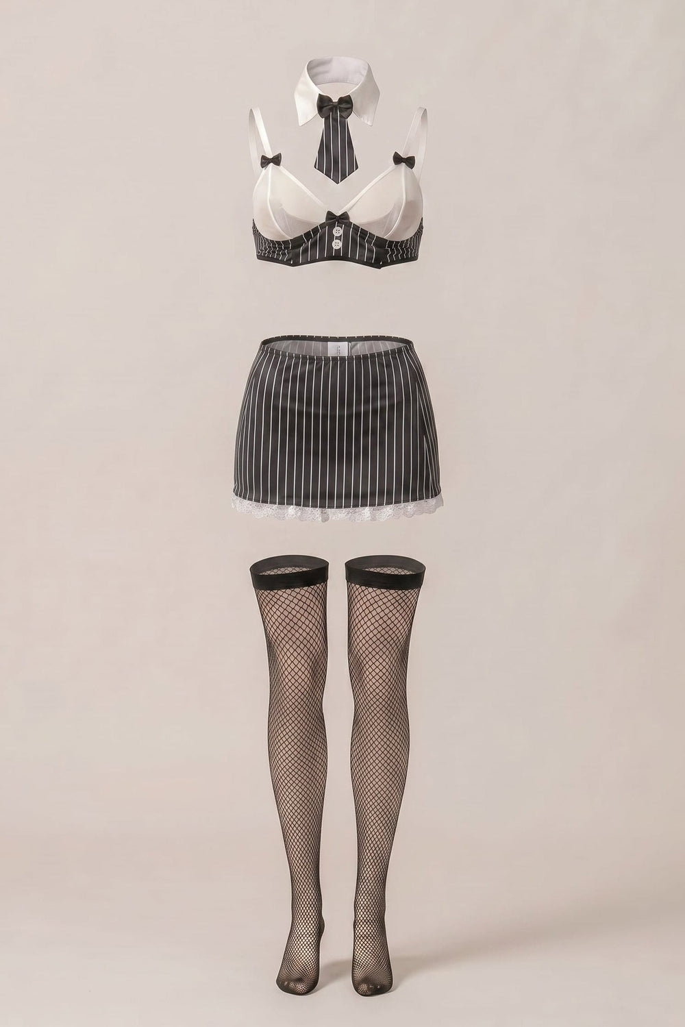 COSTUME